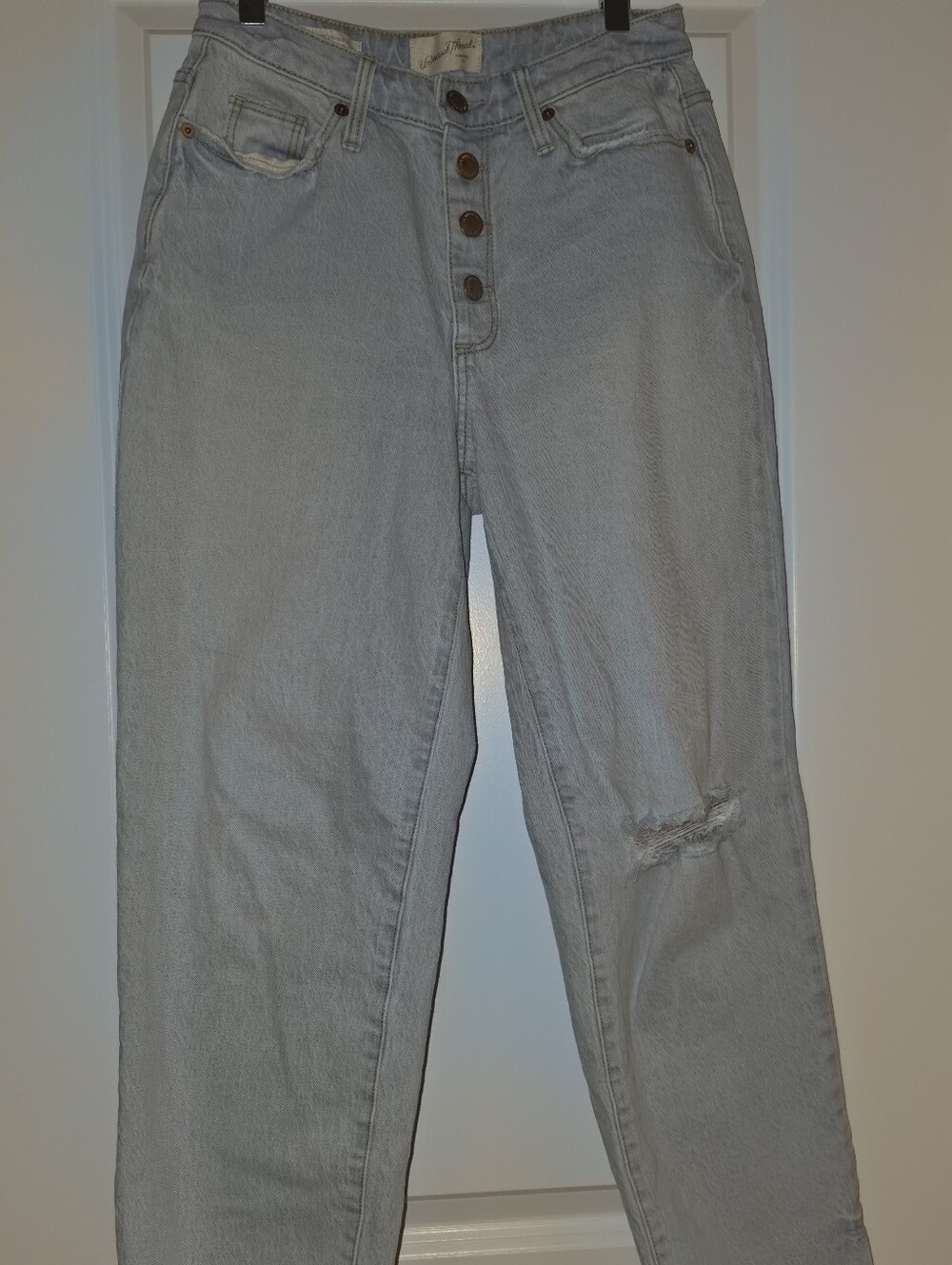 Universal Threads Curvy Vintage Striaght Jeans